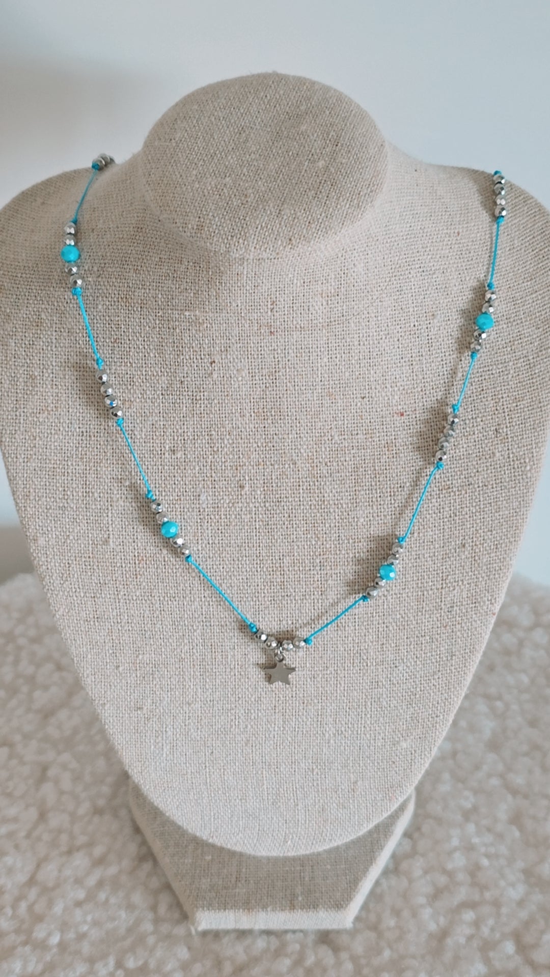 Collier BLOUMO