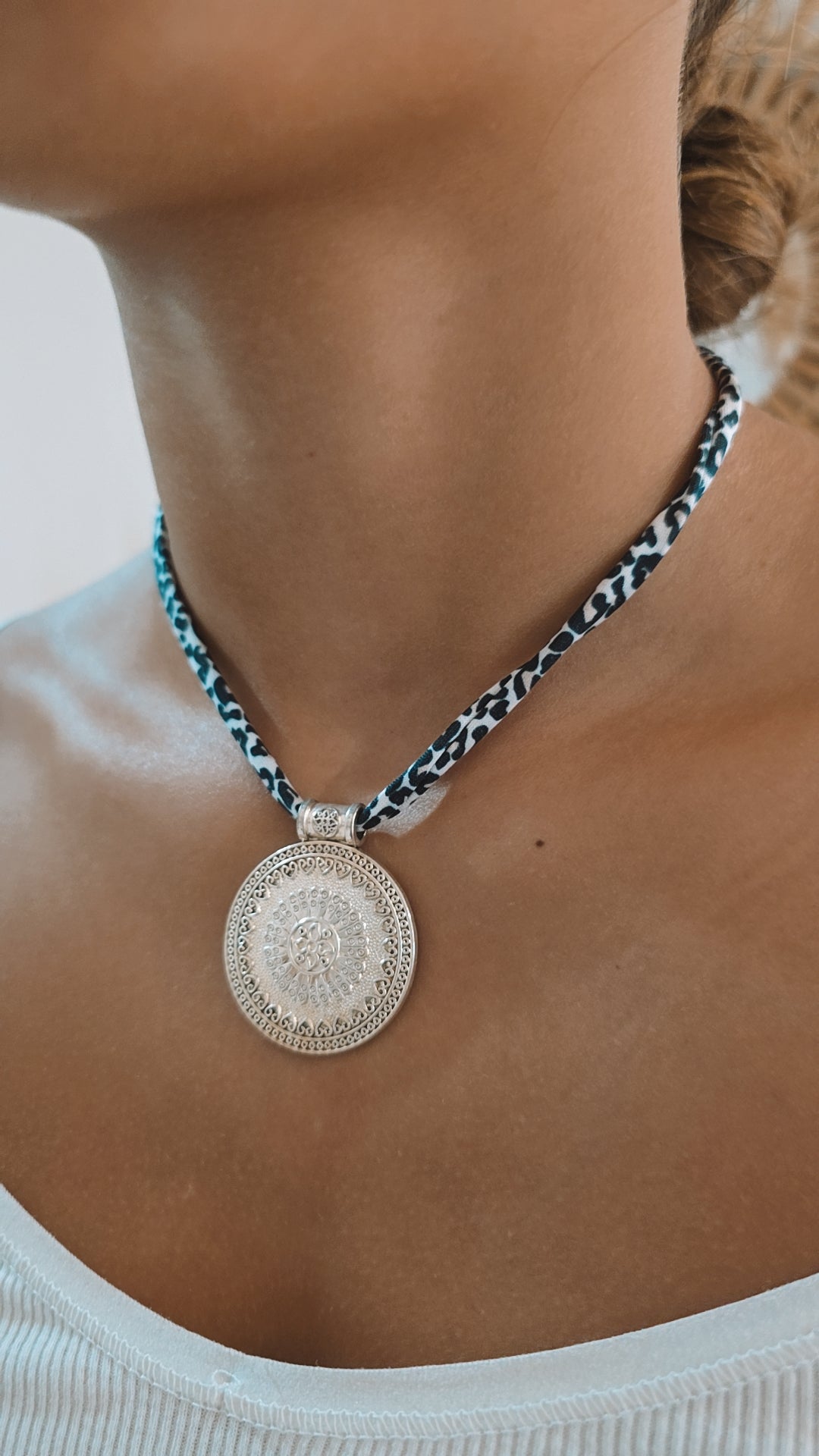 Collier BRAVA