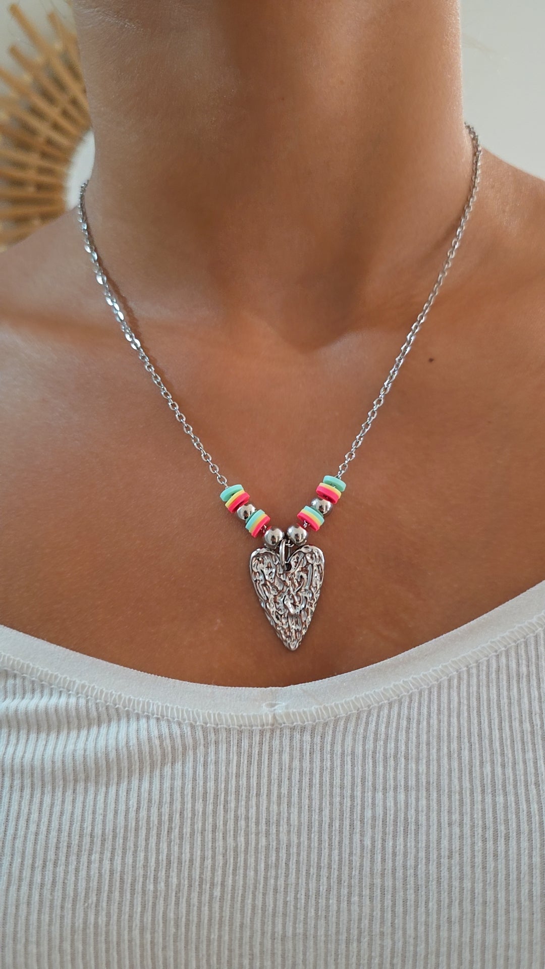 Collier DORA