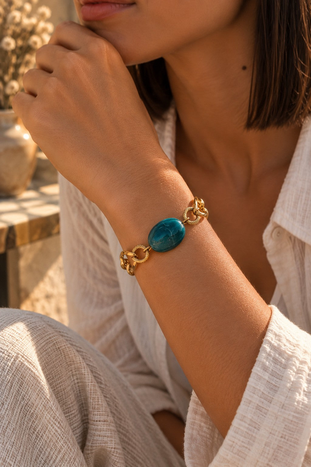 Bracelet FLORENCE doré, pierre bleu pétrole